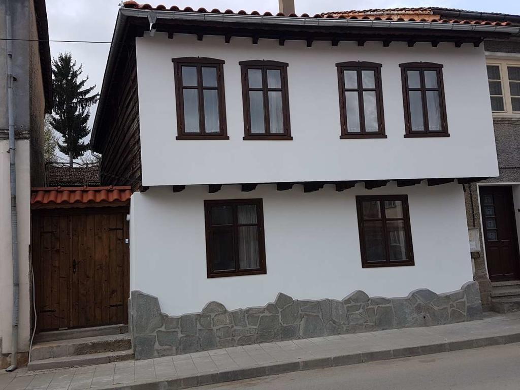 Къща за гости Стръмена Елена Екстериор снимка